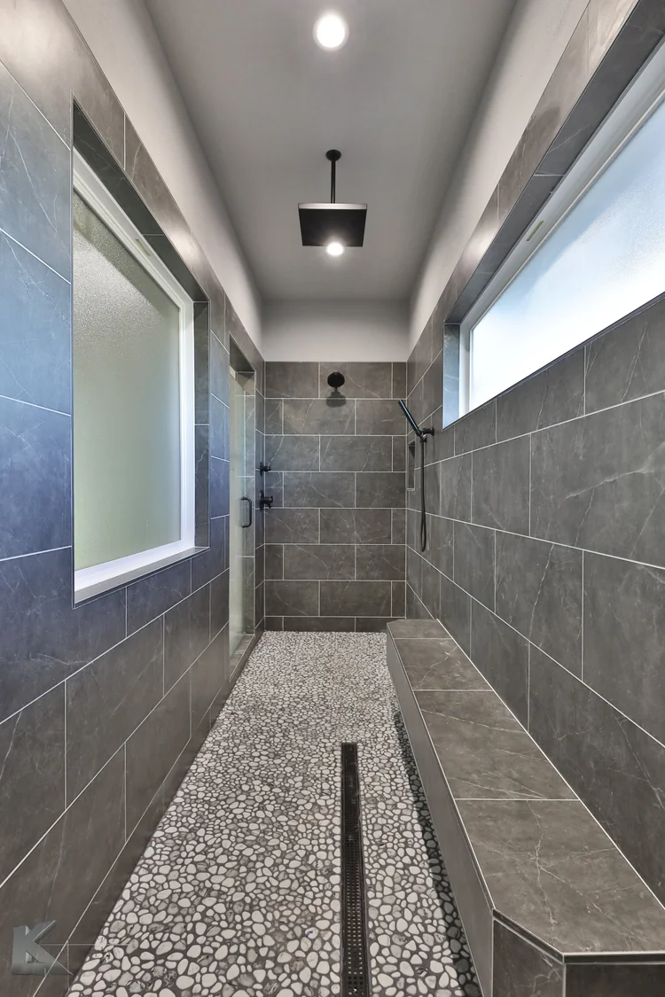 Master spa shower